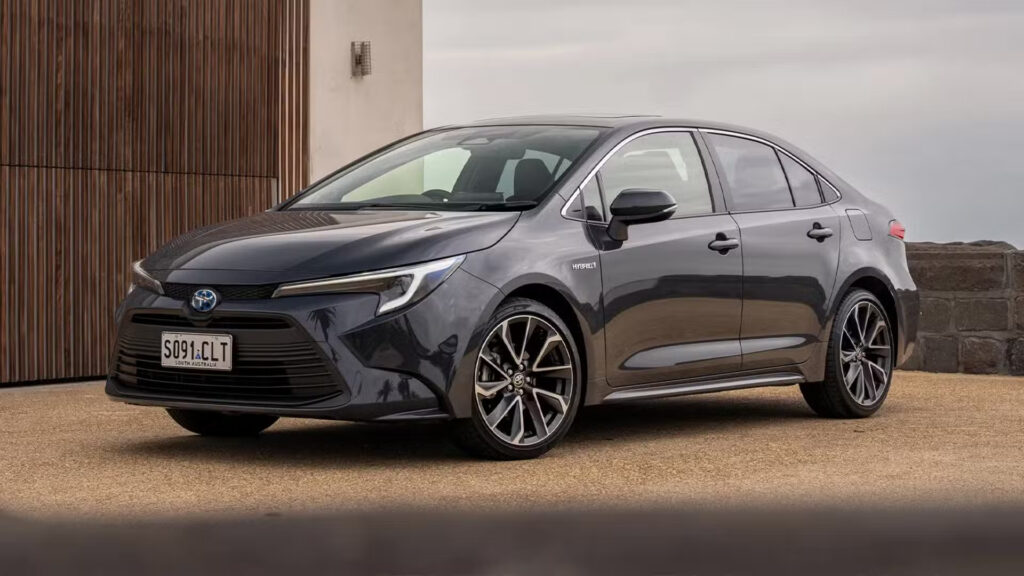 Toyota Corolla Sedan